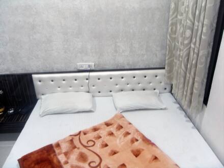 Hotel Dwarkadhish Palace Bakshi Bazar, Ujjain 4